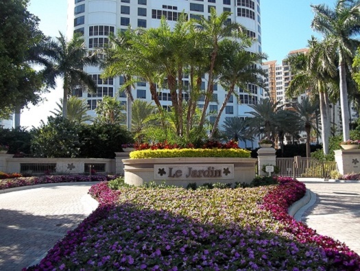 Luxurious Grounds